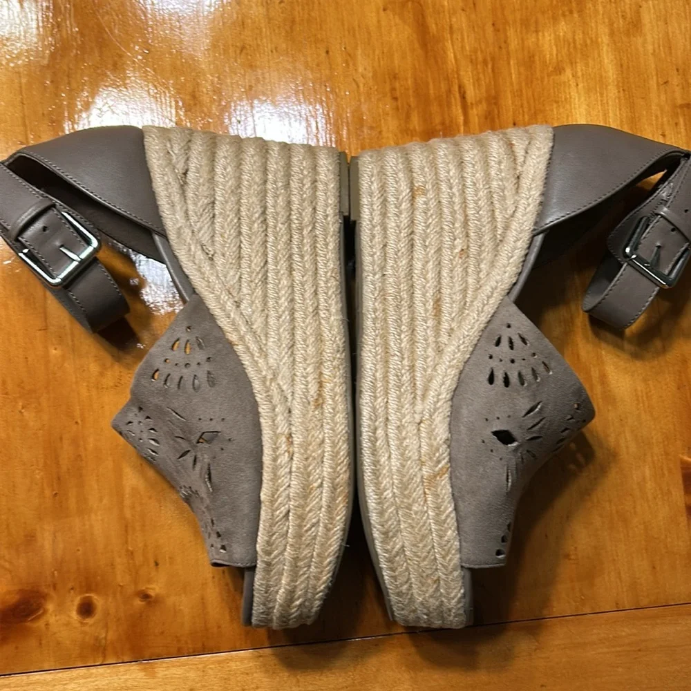 Indigo Rd. Espadrille Wedge‎ Heel Sandals